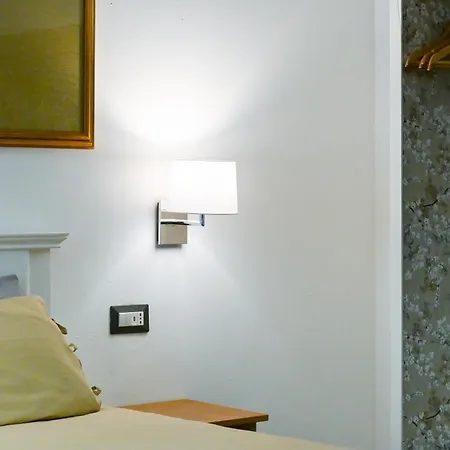Cozy Downtown 4* オルビア