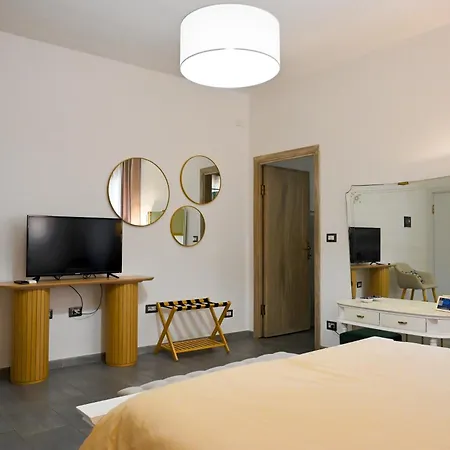 Cozy Downtown Gasthof 4*