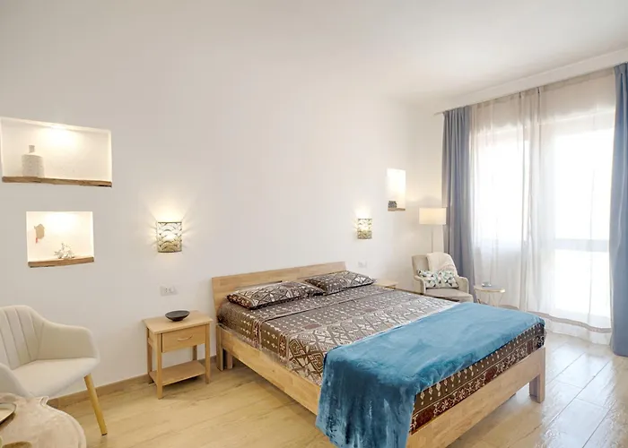 招待所 Cozy Downtown 3*